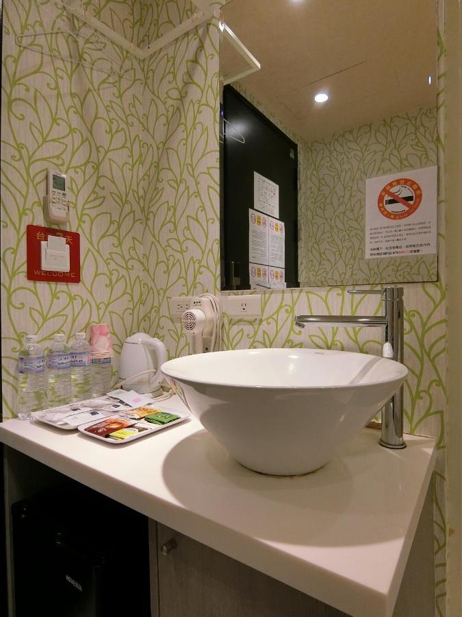 Taiwan Seven Days Boutique Hotel Tajpej Kültér fotó