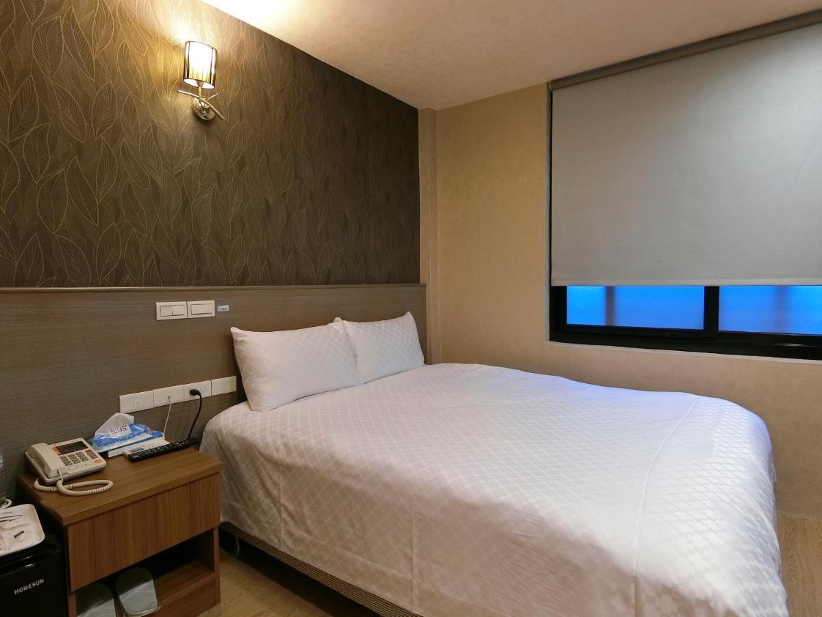 Taiwan Seven Days Boutique Hotel Tajpej Kültér fotó
