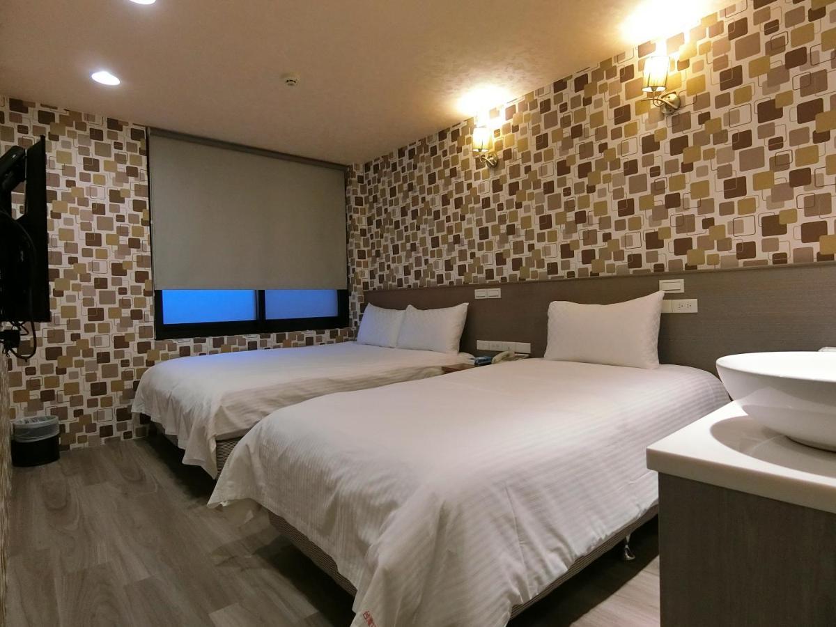 Taiwan Seven Days Boutique Hotel Tajpej Kültér fotó